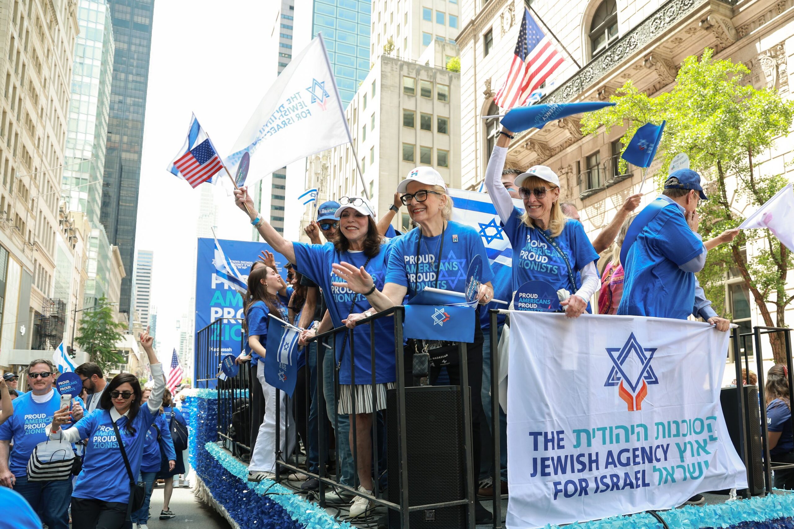 parade 14