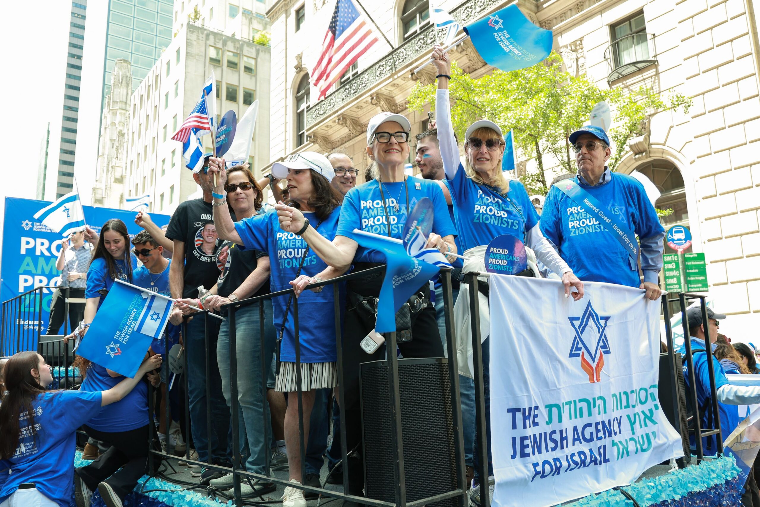 parade 15