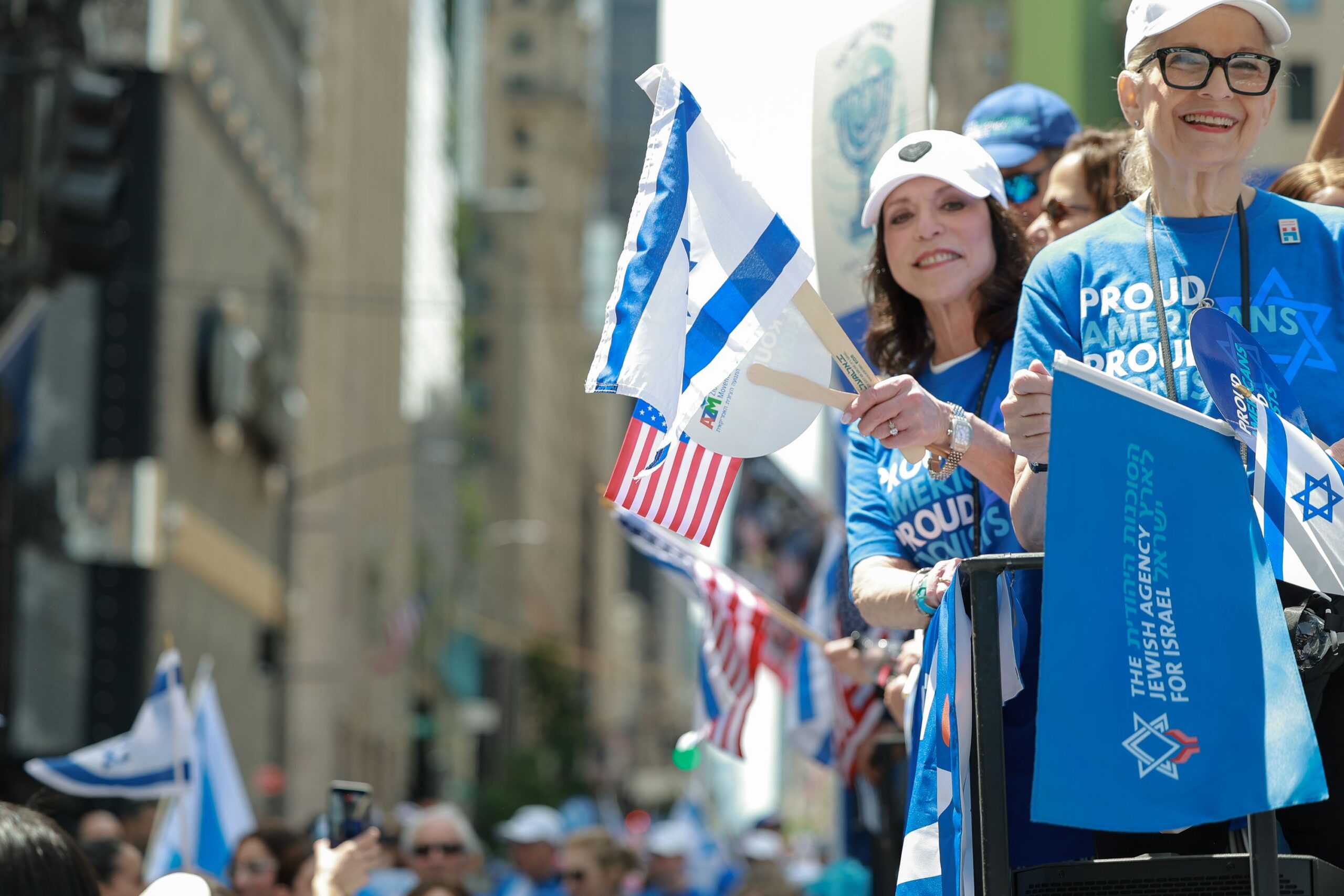 parade 21